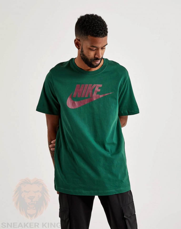 Футболка Nike  club tee